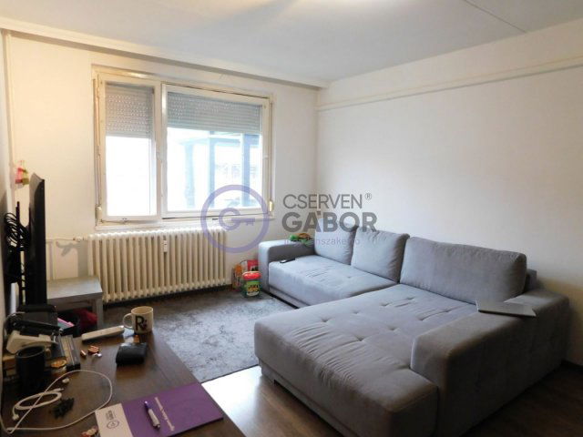 Eladó panellakás, Debrecenben 48.5 M Ft, 2 szobás