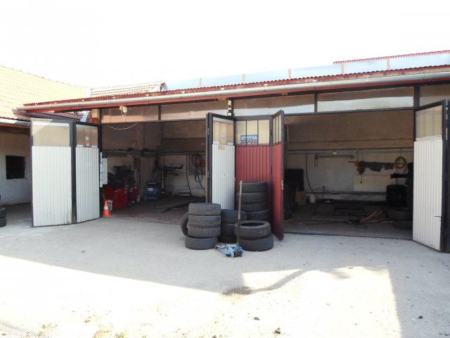 Eladó ipari ingatlan, Gyálon 124.9 M Ft / költözzbe.hu