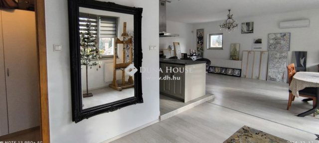 Eladó családi ház, Szentendrén 280 M Ft, 4 szobás