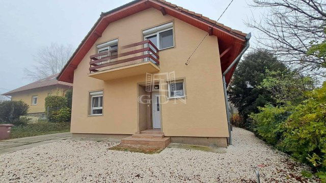 Eladó téglalakás, Mogyoródon 89.35 M Ft, 4 szobás