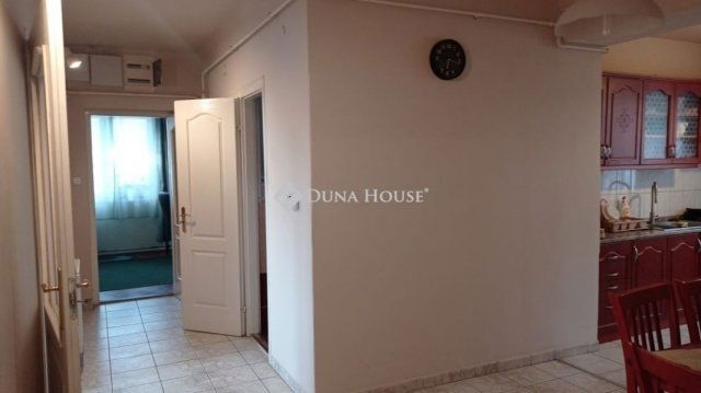 Eladó családi ház, Budapesten, XVI. kerületben 210 M Ft