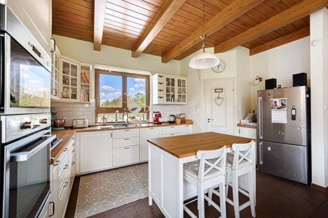 Eladó családi ház, Pusztazámoron 159.9 M Ft, 4 szobás