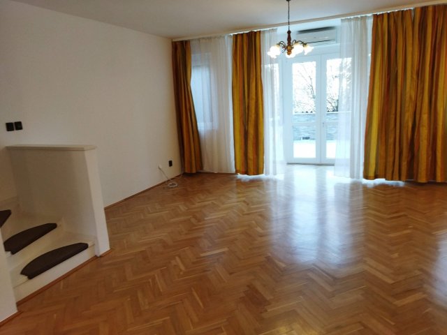 Kiadó sorház, albérlet, Budapesten, II. kerületben, 4+1 szobás