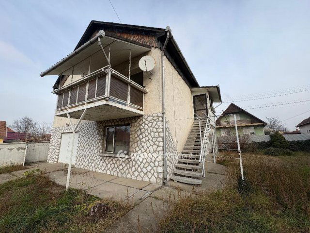 Eladó családi ház, Mezőkövesden 28 M Ft, 4 szobás