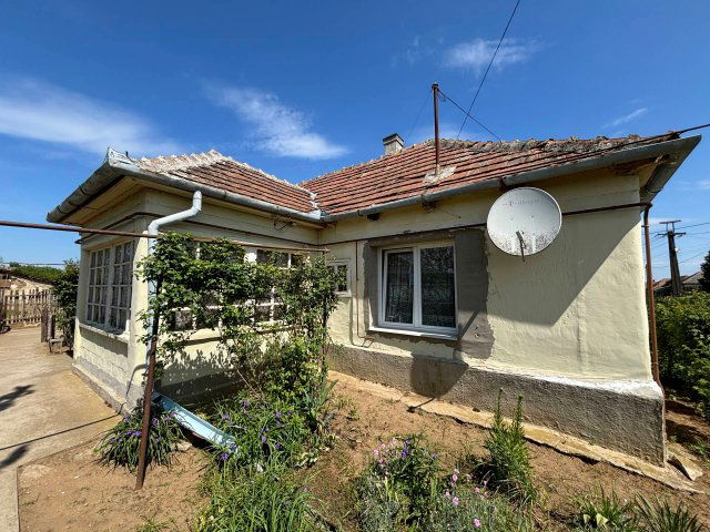 Eladó családi ház, Vissen 6.99 M Ft, 2+1 szobás