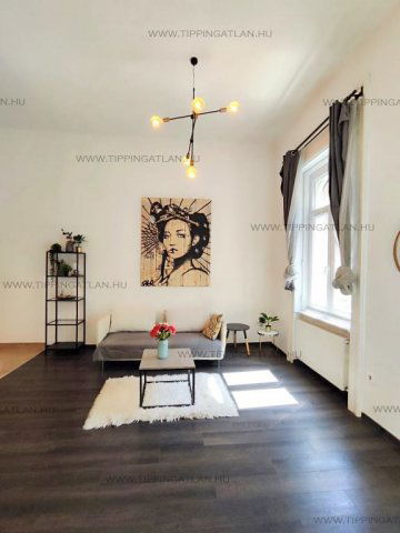 Eladó téglalakás, Budapesten, VI. kerületben 73.8 M Ft, 2 szobás