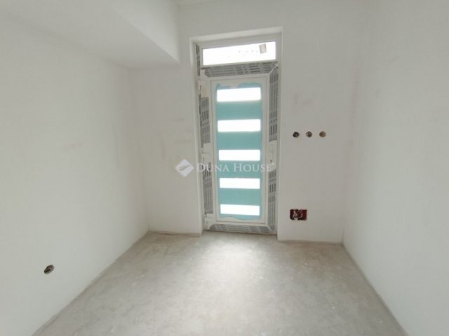Eladó családi ház, Gombán 99 M Ft, 5 szobás
