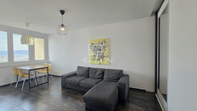 Eladó téglalakás, Zalaegerszegen 44.9 M Ft, 2 szobás