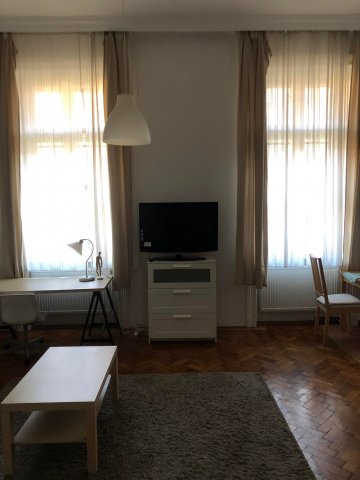 Eladó téglalakás, Budapesten, V. kerületben 109 M Ft, 2 szobás
