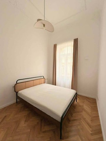 Kiadó téglalakás, albérlet, Budapesten, VI. kerületben