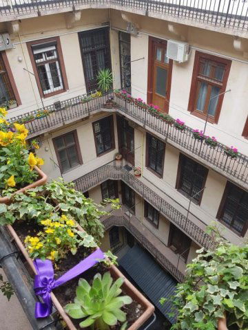 Eladó téglalakás, Budapesten, VI. kerületben 99.7 M Ft, 3 szobás
