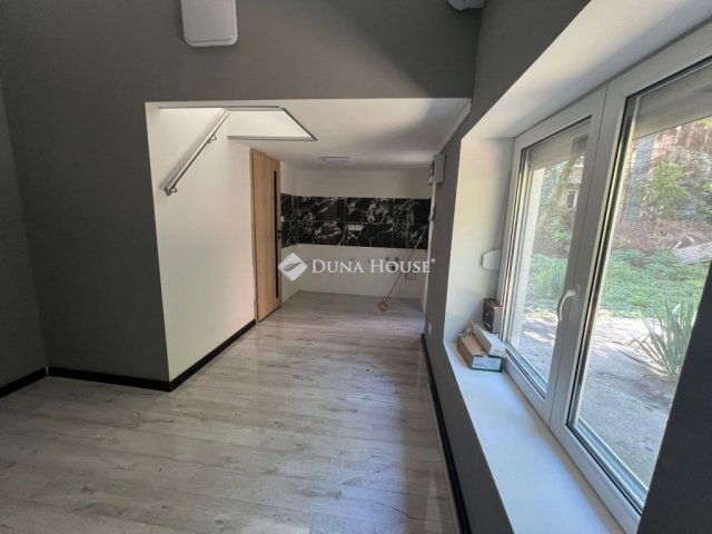 Eladó téglalakás, Budapesten, XI. kerületben 59.9 M Ft, 1 szobás