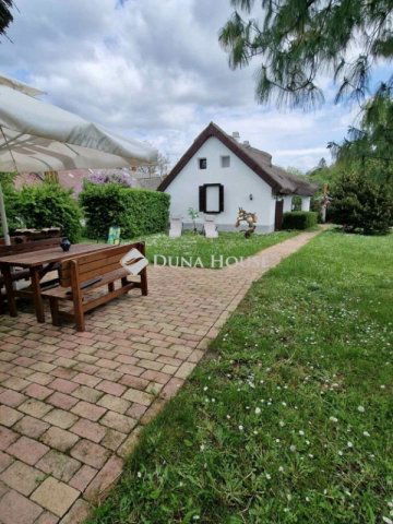 Eladó családi ház, Balatonkenesén 99.9 M Ft, 3 szobás