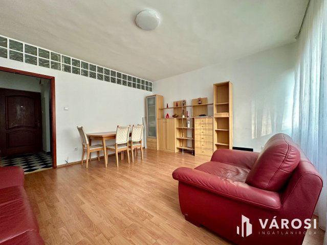 Eladó panellakás, Salgótarjánban 23.9 M Ft, 2 szobás