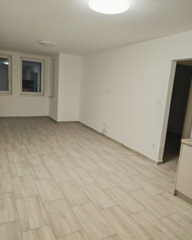 Kiadó téglalakás, albérlet, Nyíregyházán 170 E Ft / hó