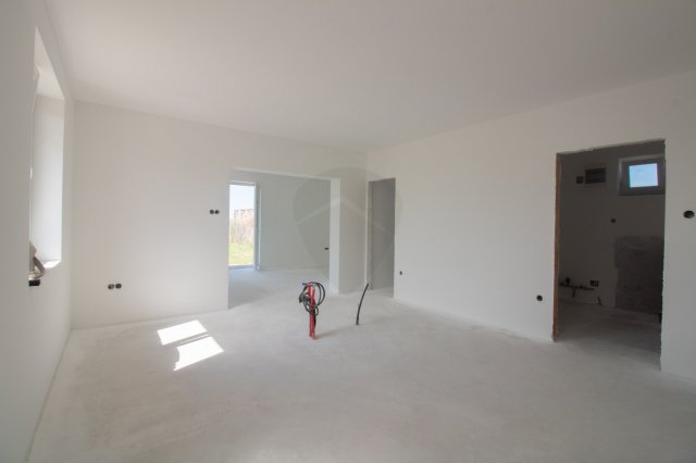 Eladó családi ház, Kömlődön 60.9 M Ft, 2+1 szobás