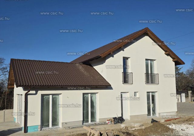 Eladó ikerház, Tahitótfalun 99.9 M Ft, 5 szobás