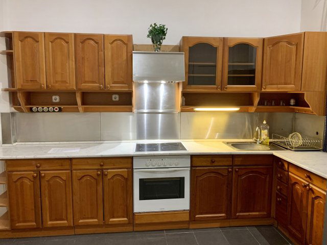 Kiadó téglalakás, albérlet, I. kerületben, Donáti utcában