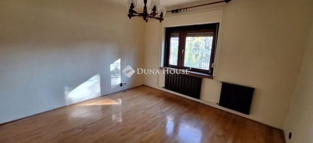Eladó családi ház, Budapesten, XVI. kerületben 162.5 M Ft