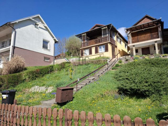 Eladó családi ház, Zalakaroson 29.9 M Ft, 2 szobás