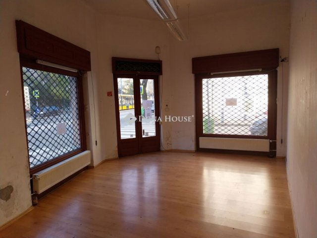 Eladó üzlethelyiség, Budapesten, III. kerületben 51 M Ft