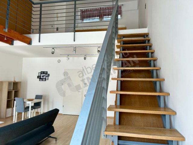 Eladó téglalakás, Budapesten, VIII. kerületben, Futó utcában