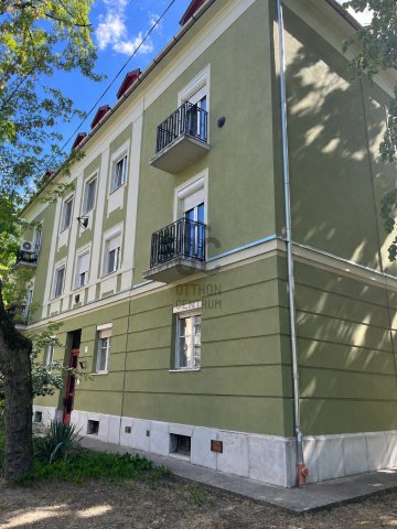 Eladó téglalakás, XV. kerületben, Csillagfürt utcában