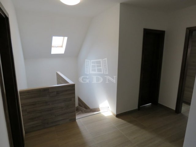 Kiadó hotel, Pákozdon 1200 E Ft / hó / költözzbe.hu