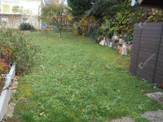 Eladó családi ház, Keszthelyen 75 M Ft, 2+3 szobás