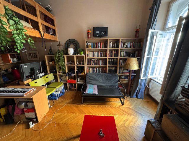 Eladó téglalakás, Budapesten, VI. kerületben, Bajza utcában