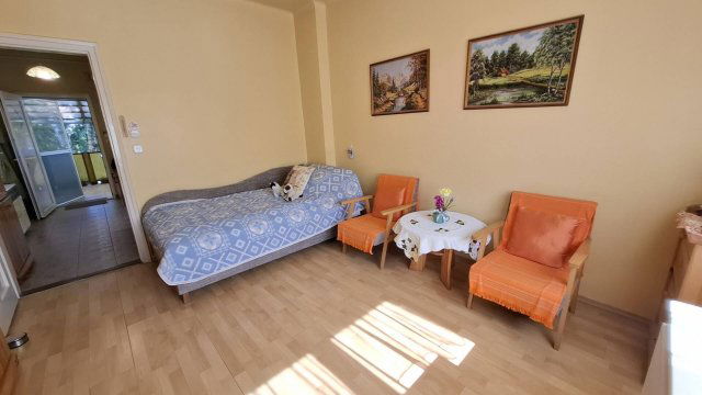 Eladó családi ház, Szigetszentmártonban 57.5 M Ft, 2 szobás