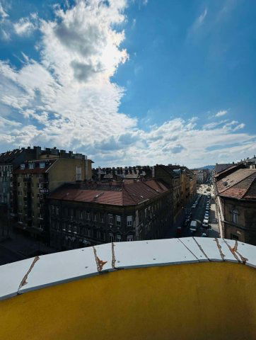 Eladó téglalakás, Budapesten, XIV. kerületben 174 M Ft, 8 szobás