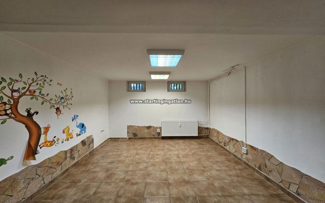 Kiadó üzlethelyiség, Budapesten, XIX. kerületben 220 E Ft / hó