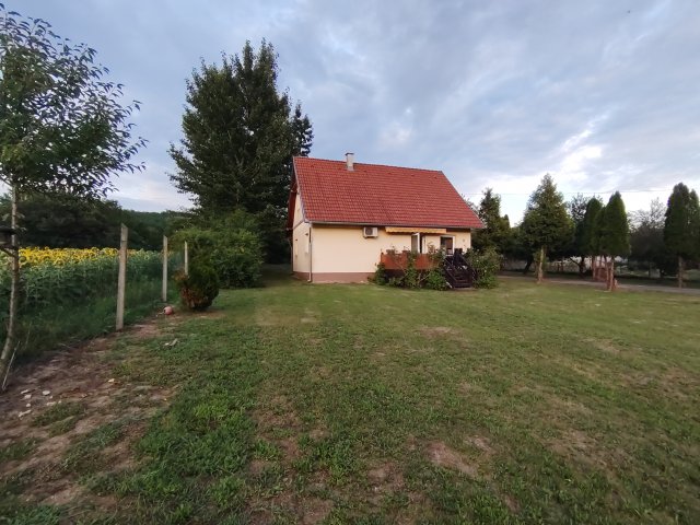Eladó családi ház, Nagykutason 59.895 M Ft, 4 szobás
