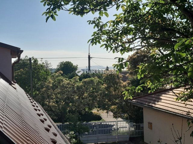 Eladó családi ház, Balatonszárszón 98 M Ft, 6 szobás