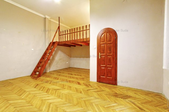 Eladó téglalakás, Budapesten, VII. kerületben, Hernád utcában