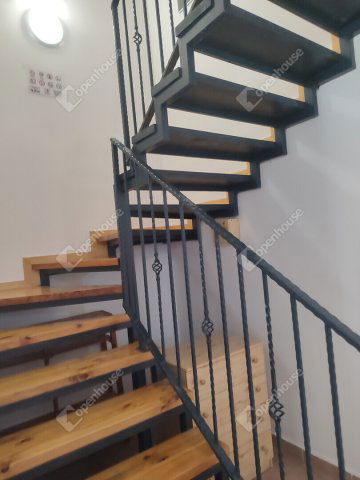 Kiadó téglalakás, albérlet, Tatán 560 E Ft / hó, 4 szobás