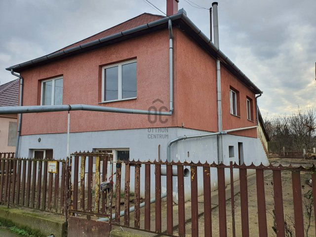 Eladó családi ház, Kisvárdán 59.8 M Ft, 4 szobás