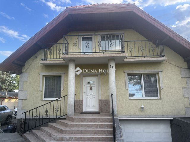 Eladó családi ház, Érden 212 M Ft, 4 szobás