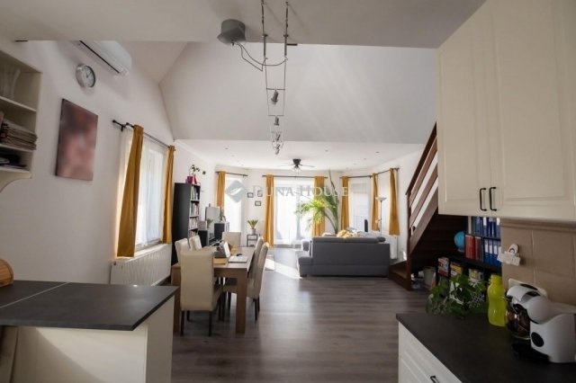 Eladó családi ház, Szendehelyen 105 M Ft, 5 szobás