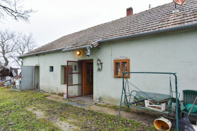 Eladó családi ház, Tüskeváron 8.99 M Ft, 1 szobás