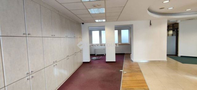 Eladó iroda, Budapesten, III. kerületben 699 M Ft