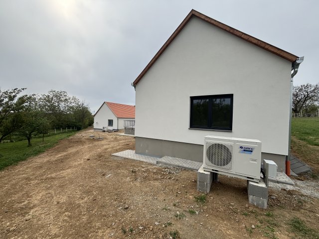 Eladó családi ház, Nagykozáron 158.5 M Ft, 4 szobás