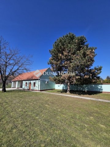 Eladó családi ház, Zalakaroson 85.9 M Ft, 4 szobás