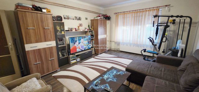 Eladó téglalakás, Szombathelyen 42 M Ft, 2 szobás