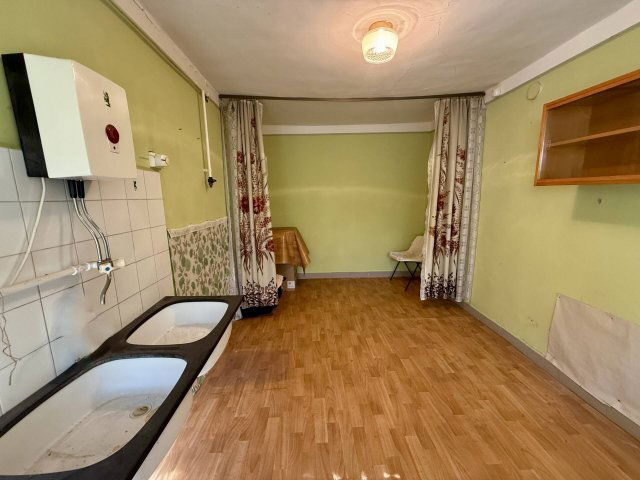 Eladó családi ház, Jászladányon 10.8 M Ft, 2+1 szobás