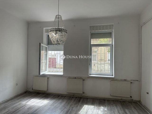 Eladó téglalakás, Budapesten, XX. kerületben 75 M Ft, 2 szobás