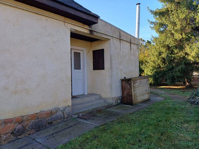 Eladó családi ház, Pilisvörösváron 69.5 M Ft, 2 szobás