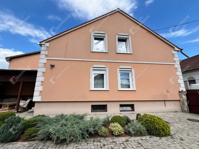 Eladó családi ház, Miskolcon 79.9 M Ft, 5 szobás