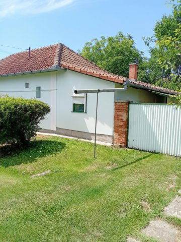 Eladó családi ház, Gyomaendrődön, Selyem úton 19 M Ft
